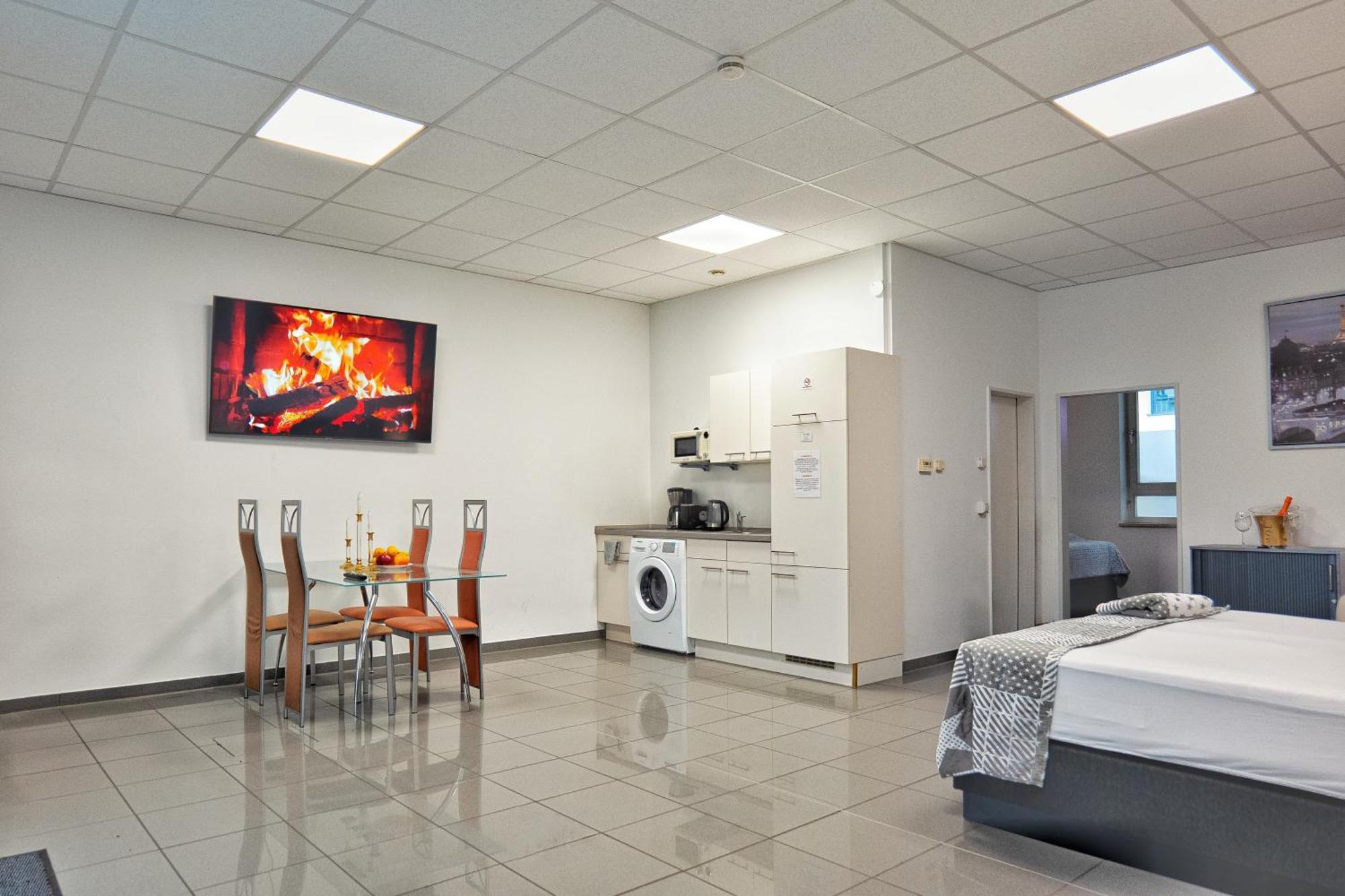 City J&L Apartment Zentrale Lage フライブルク エクステリア 写真